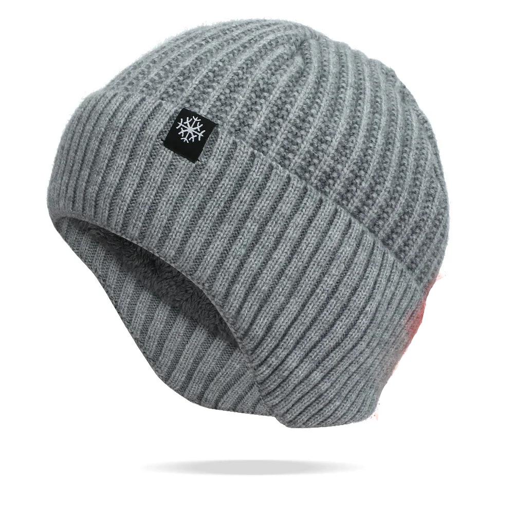 Light grey hat